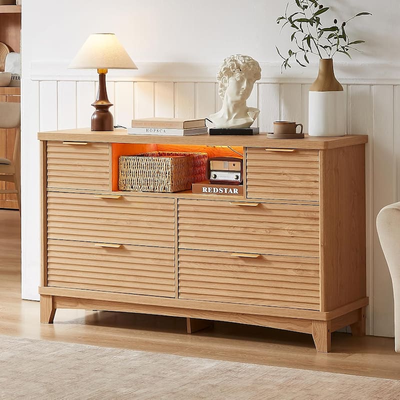 Wooden Drawers Dresser with Charging Station Dresser for Bedroom Chest of Drawers - Oak - 6-drawer