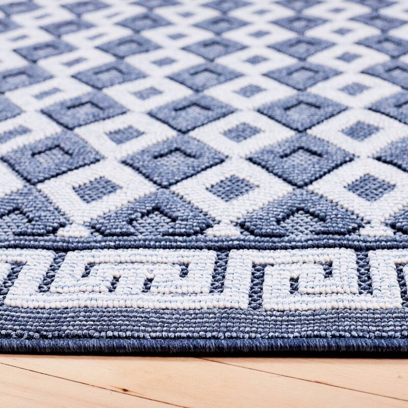 Terra by Obeetee Nimes Diamond Lattice Rug