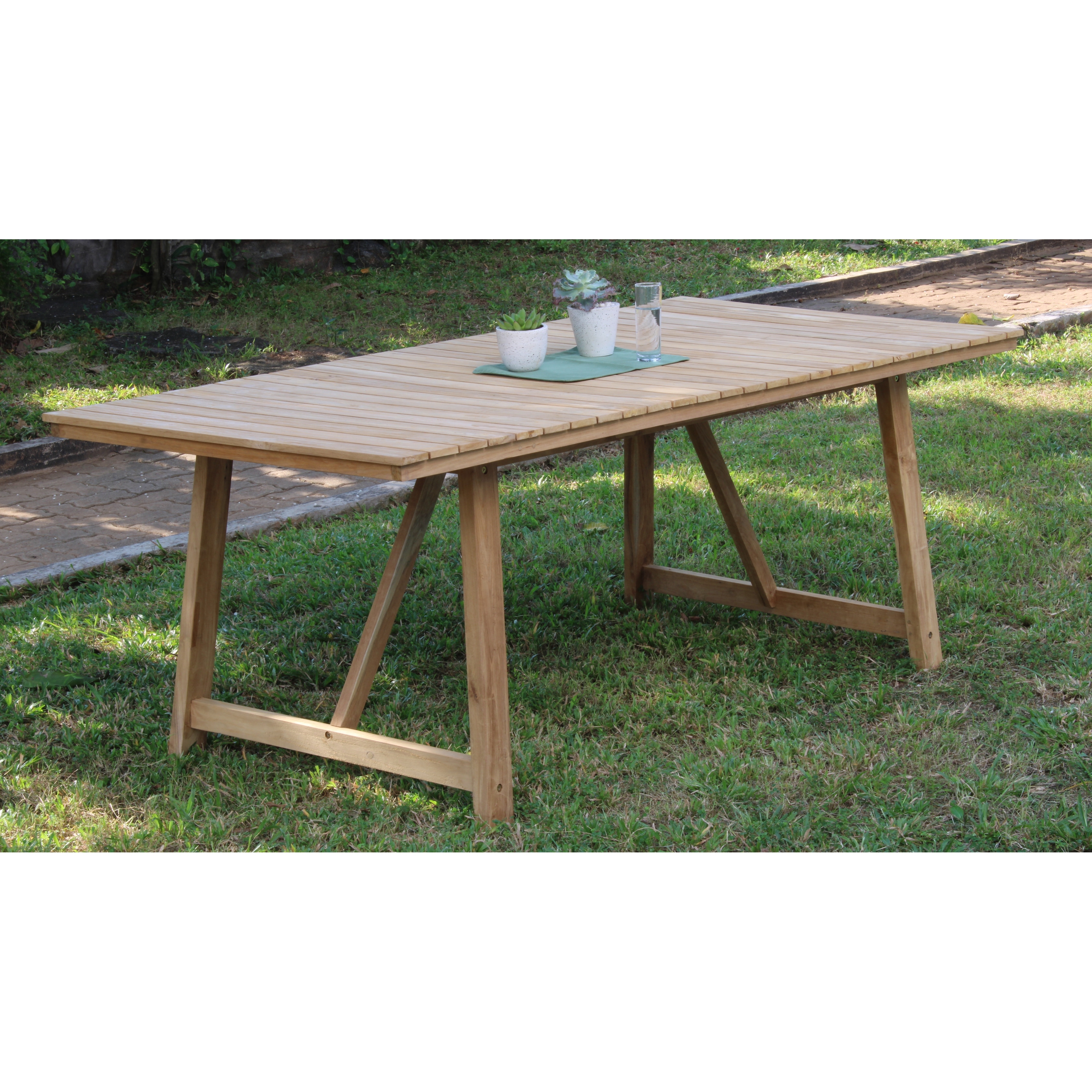 Amazonia best sale teak table