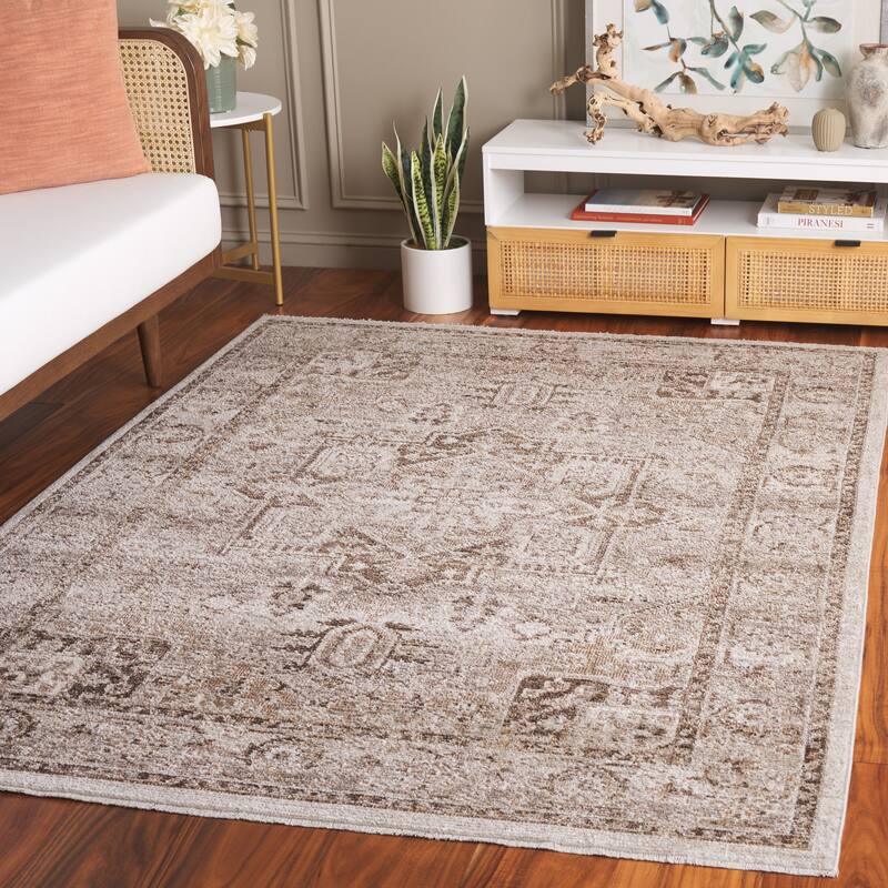 SAFAVIEH Hazel Liridona Traditional Oriental Rug - 4' x 6' - Brown/Ivory