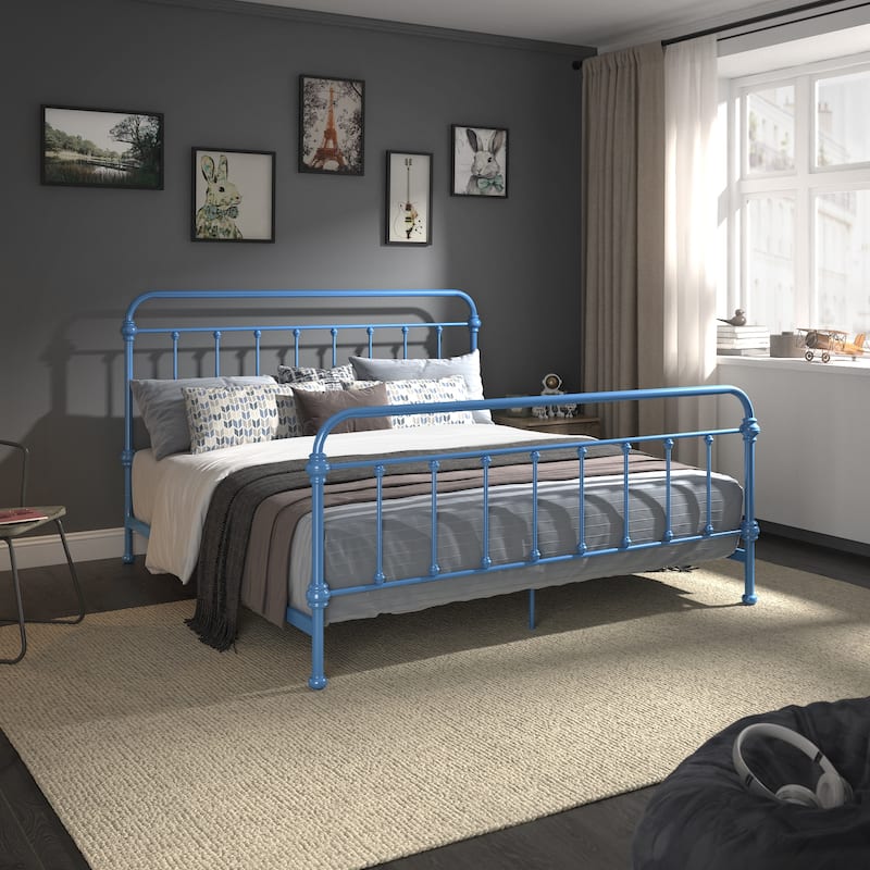 Vilnius Antique Graceful Victorian Iron Metal Bed