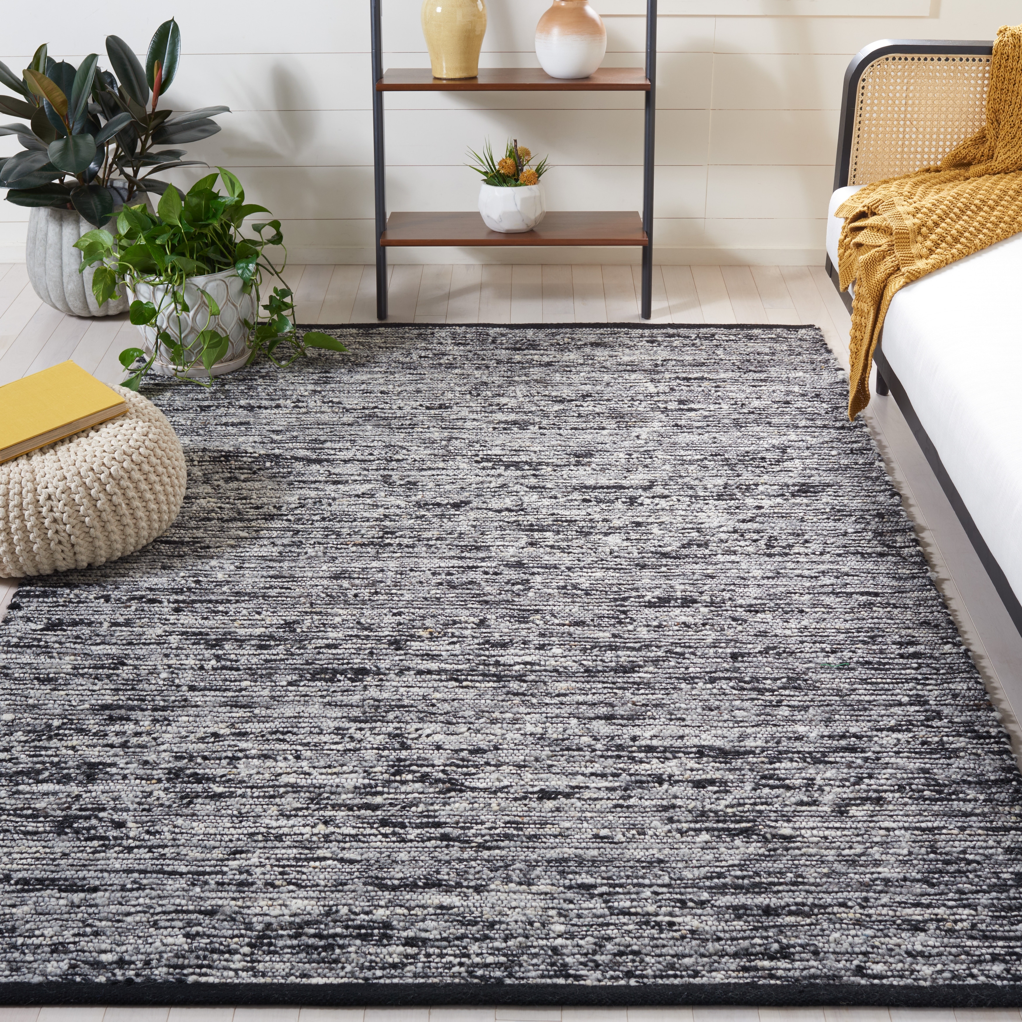 SAFAVIEH Handmade Natura Engelgard Wool Rug