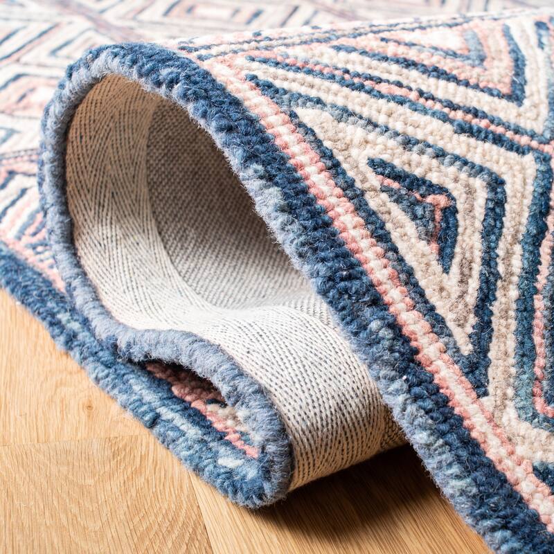 SAFAVIEH Handmade Micro-Loop Maider Transitional Wool Rug