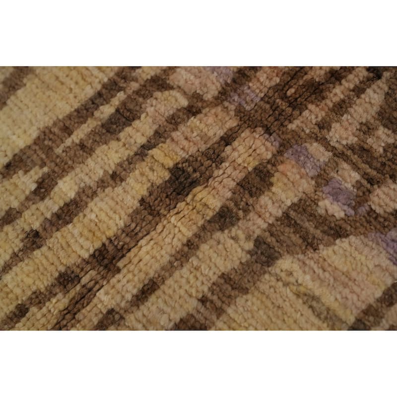 Hand Knotted Oriental 100% Wool Carpet Modern Animal Pictorial Multi-Colored Modern Area Rug - 7' 3'' X 4' 11''