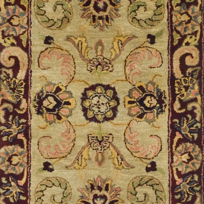 SAFAVIEH Handmade Classic Versa Traditional Oriental Wool Rug