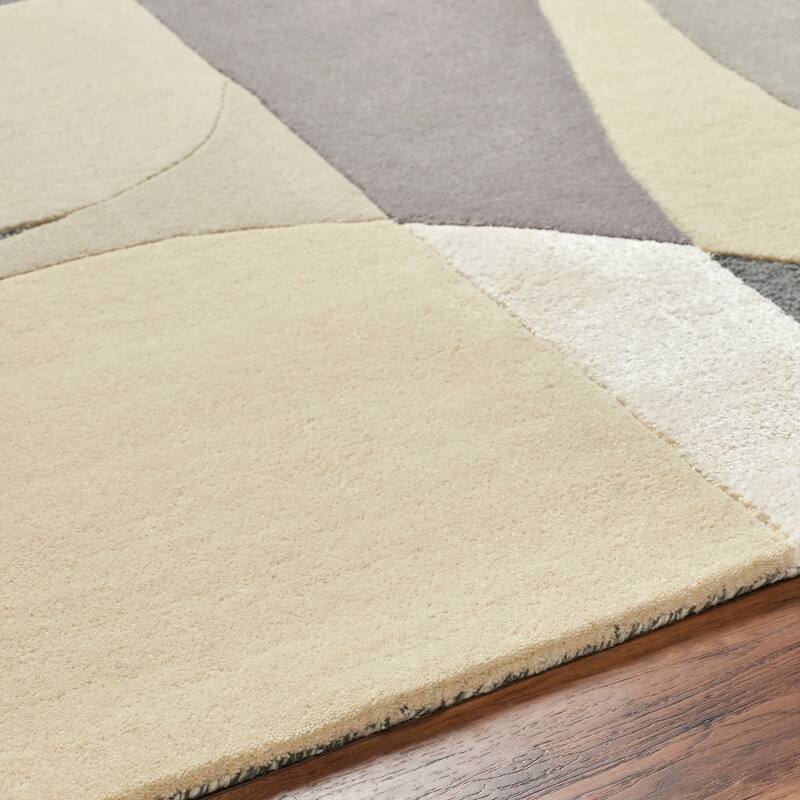 Saniya Modern & Contemporary Area Rug