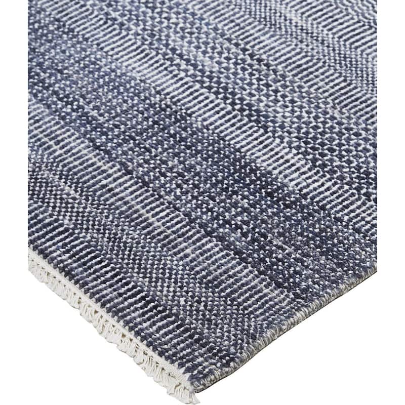 Xiro Traditional Soft Area Rug By HomeRoots - 2' x 3'