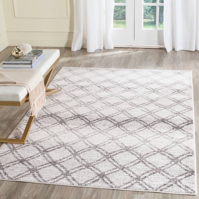SAFAVIEH Adirondack Suchitra Vintage Boho Oriental Rug - 4' x 6' - Silver/Charcoal