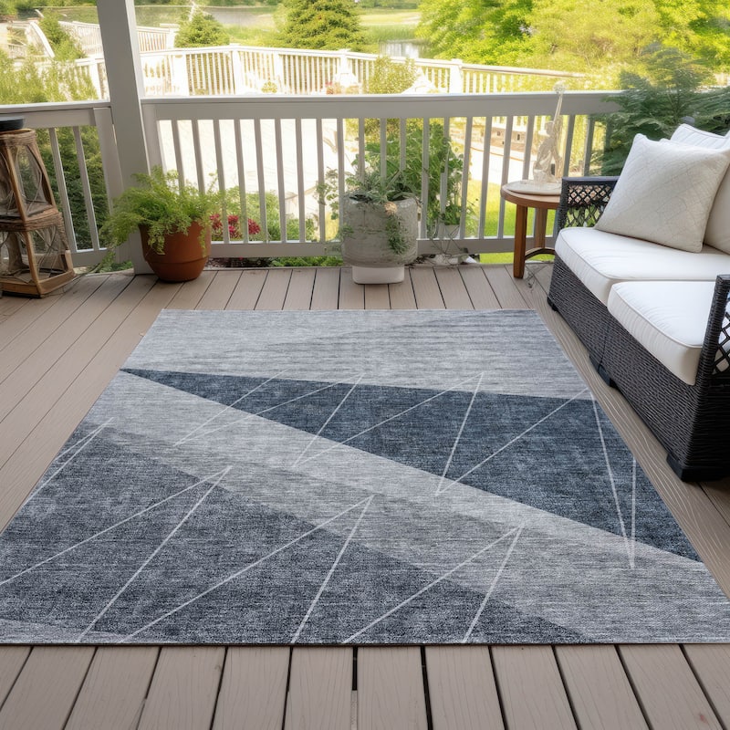 Machine Washable Indoor/ Outdoor Chantille Modern Prism Rug