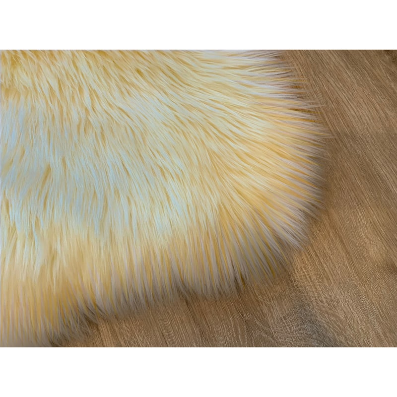 Ovella Home Premium Luxurious Faux Sheepskin 3-Pelt Plush Shag Area Rug - 3' x 5'6' - 3' x 6'