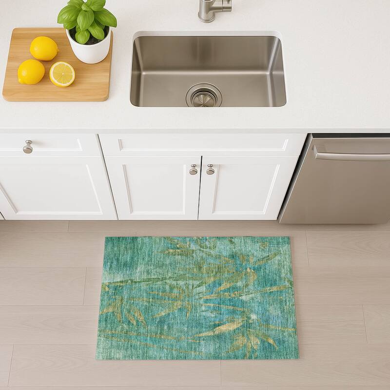 Machine Washable Indoor/ Outdoor Modern Floral Chantille Rug
