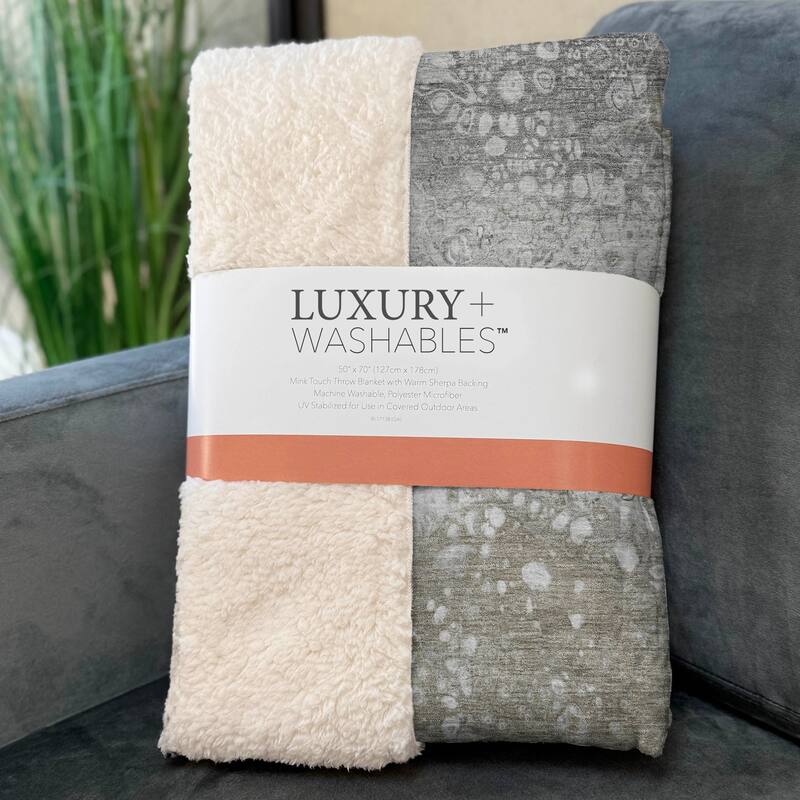 Premium Machine Washable Modern Fusion Sherpa Throw Blanket