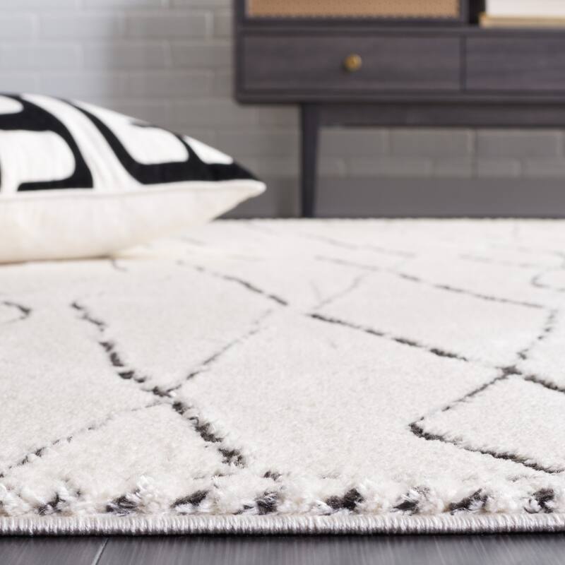SAFAVIEH Melody Benita Moroccan Rug