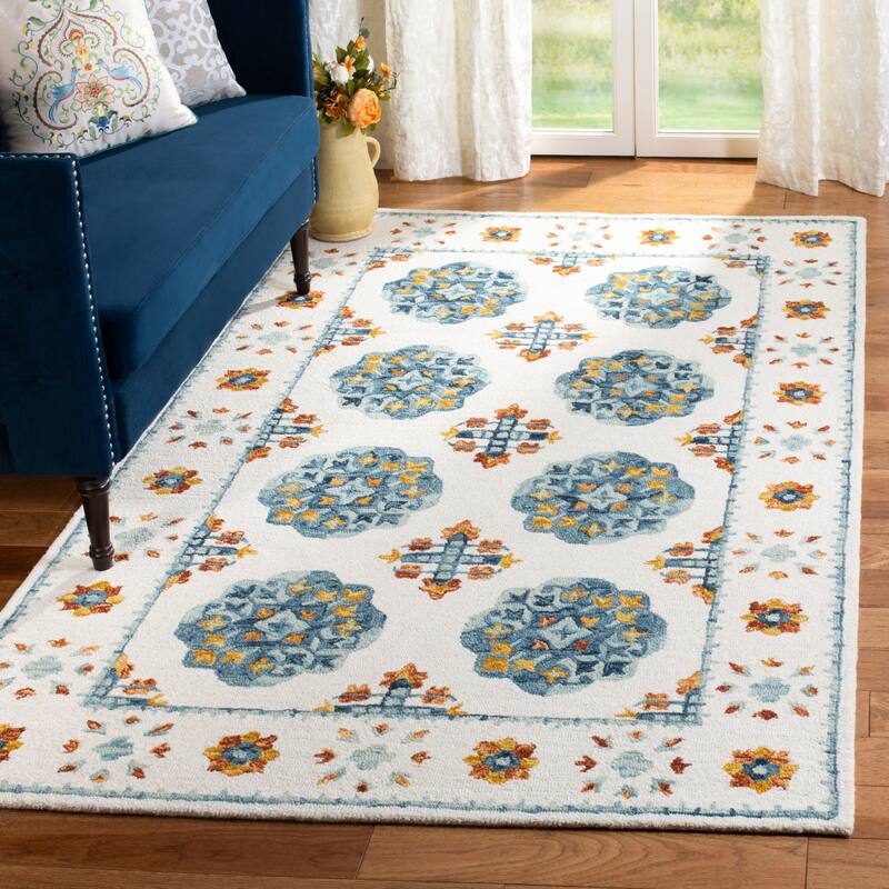 SAFAVIEH Handmade Blossom Elze & Contemporary Floral & Botanical - 5' x 8' - Blue/Ivory - Runner/Rectangle
