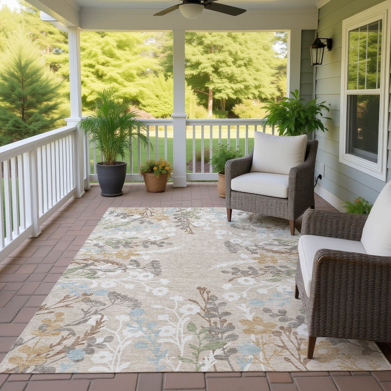 Machine Washable Indoor/ Outdoor Floral Border Chantille Rug