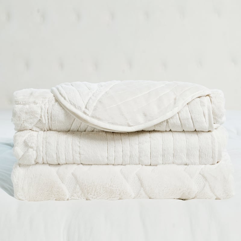 FauxFur Quilted Tatami 4-piece Bedspread Set