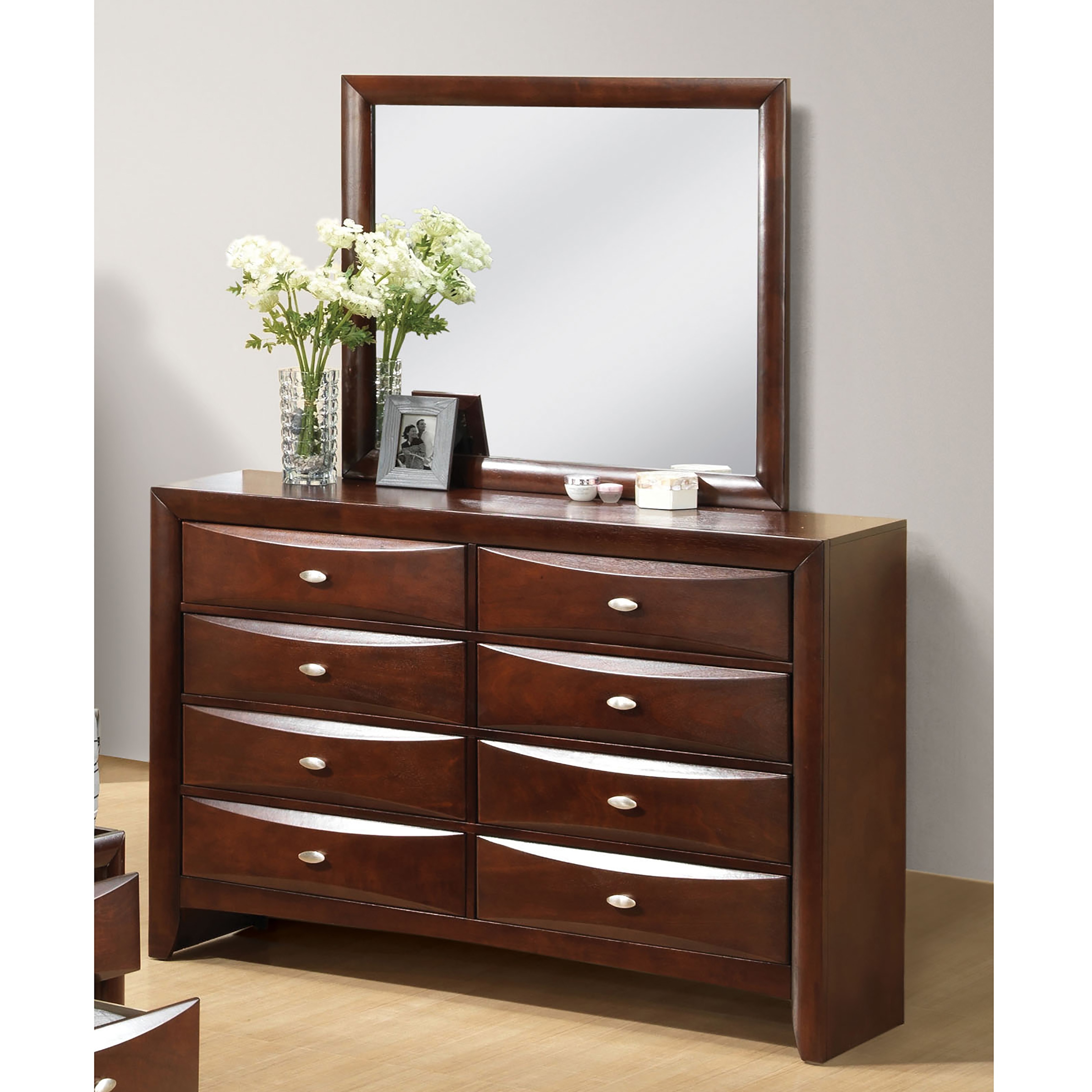 Furniture of America Brent Traditional 2-Piece 8-Drawer Dresser and Mirror Set