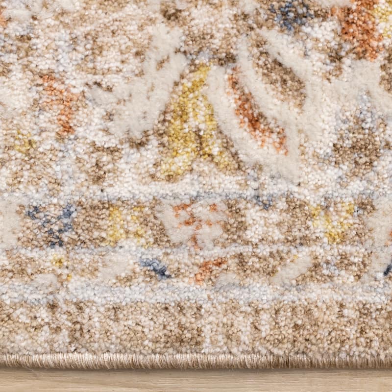 Beige Cream Traditional High-Traffic Rug