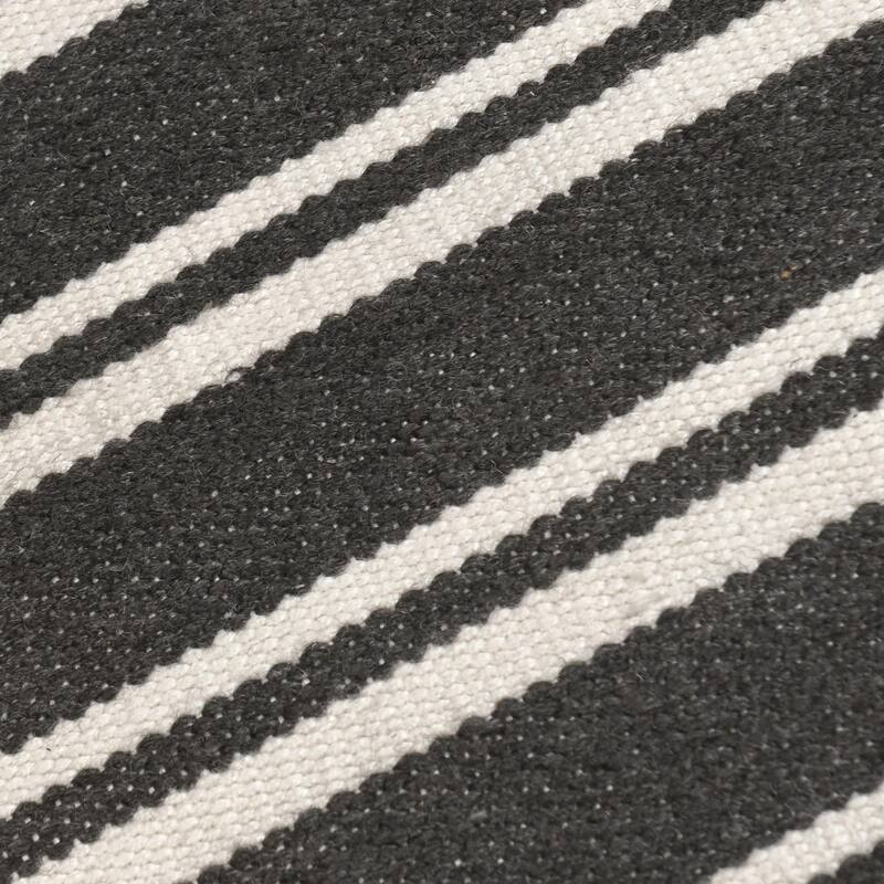 Villa by Classic Home Palma Hand Woven Performance Fabric Rug