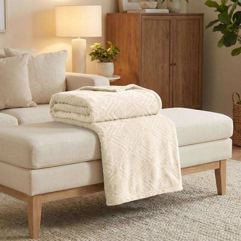 Superior Alaska Quilted Diamond Plush Fleece Blanket For Couch or Bed