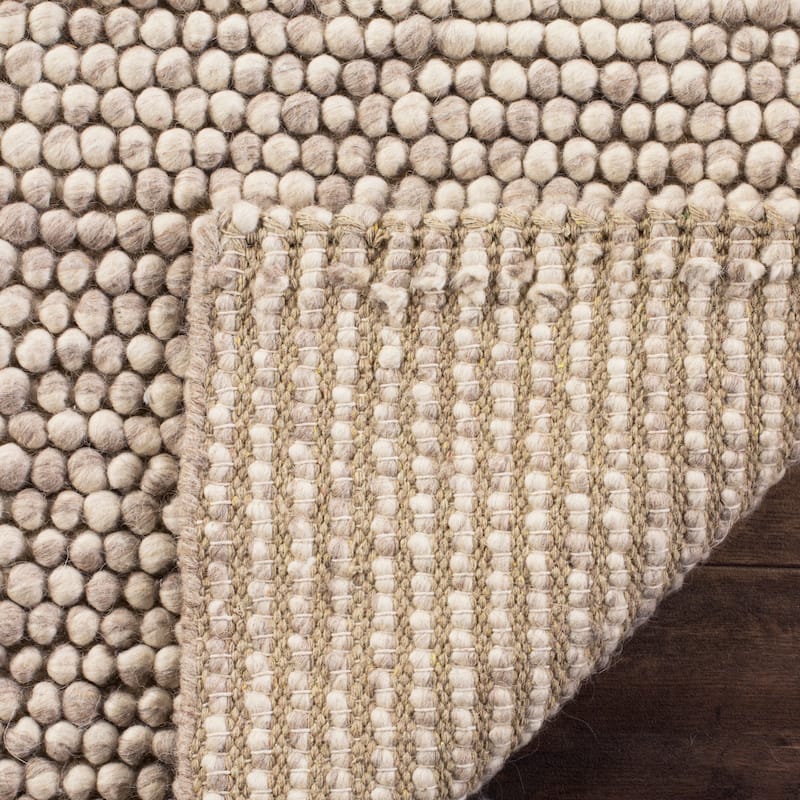 SAFAVIEH Handmade Natura Gerta Wool Rug