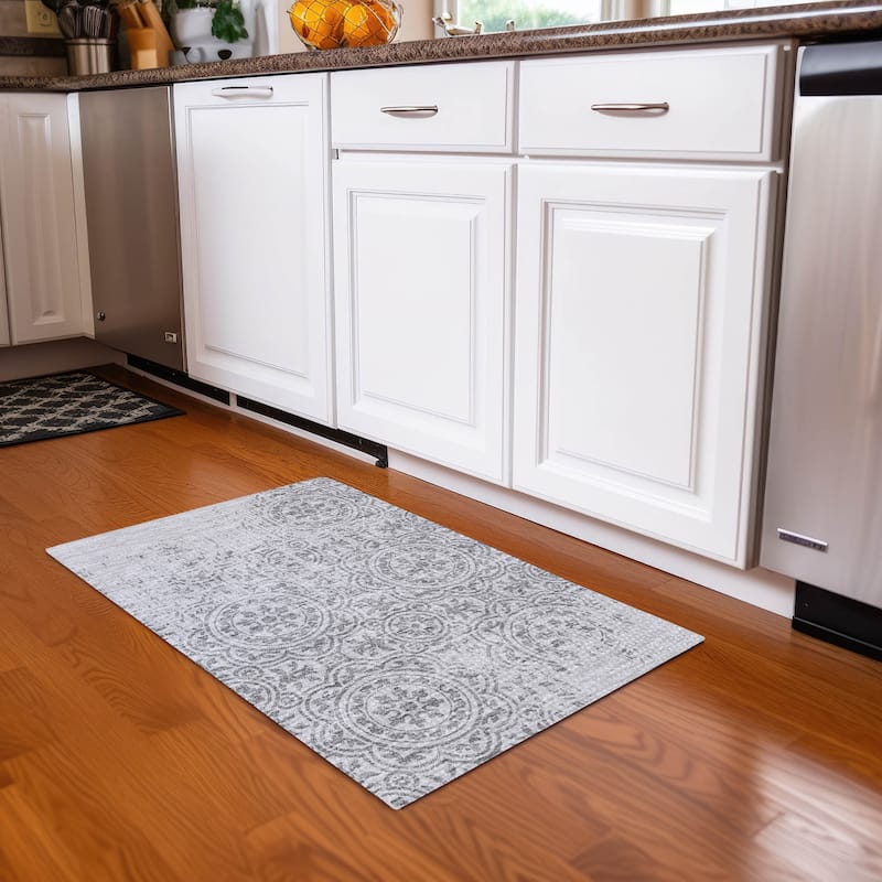 Machine Washable Indoor/ Outdoor Chantille Suzani Vintage Rug