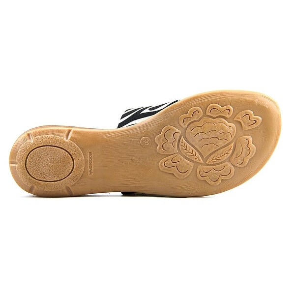 andre assous nice sandals