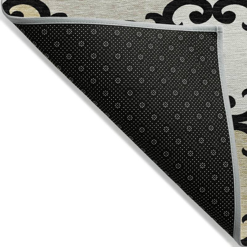 Machine Washable Indoor/ Outdoor Chantille Traditional Scroll Rug