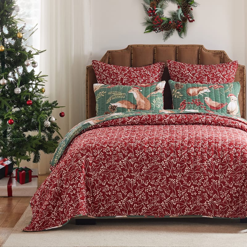 Porch & Den Morilon Forest Wildlife Cotton-Rich Reversible Quilt Set