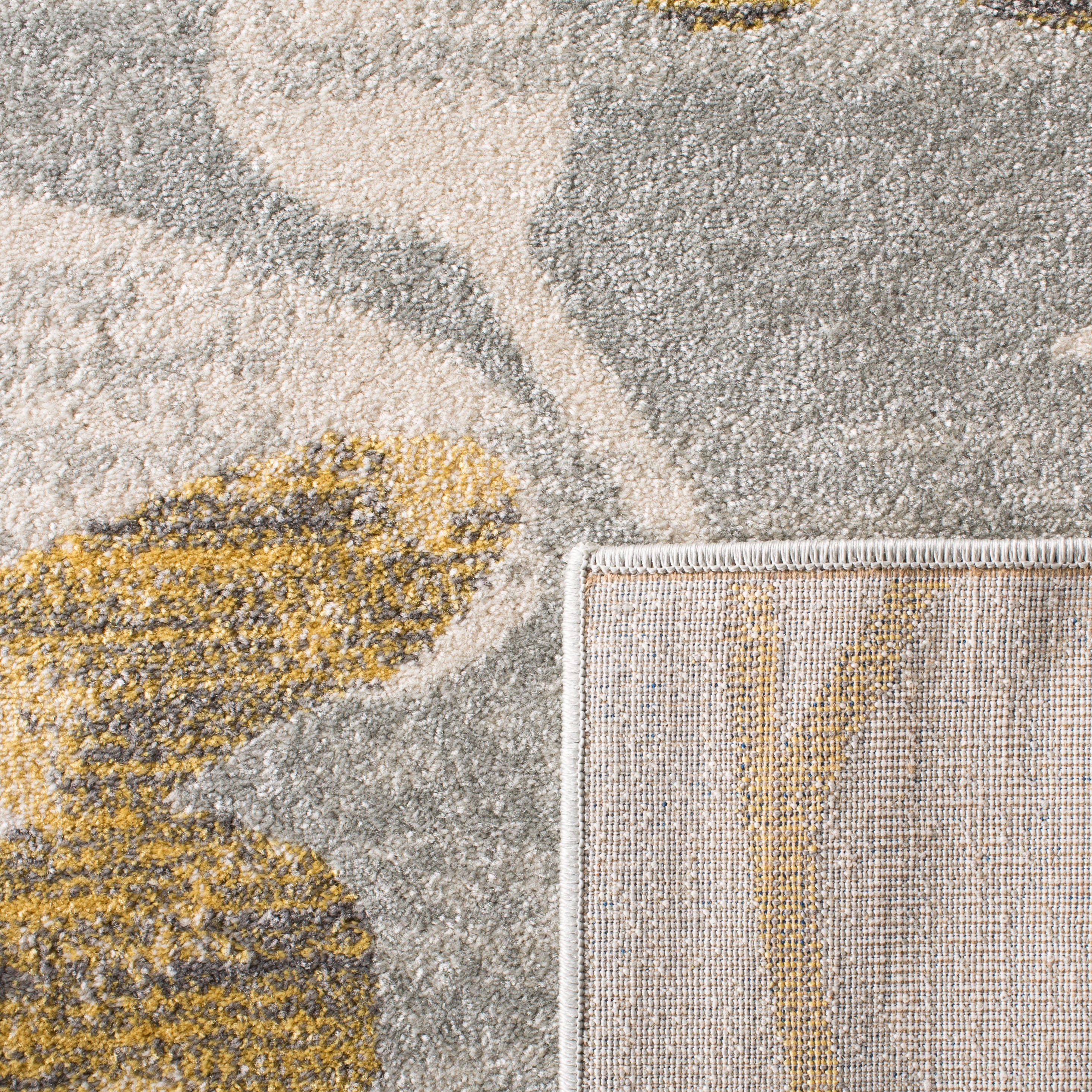 SAFAVIEH Evoke Floral Amale Area Rug