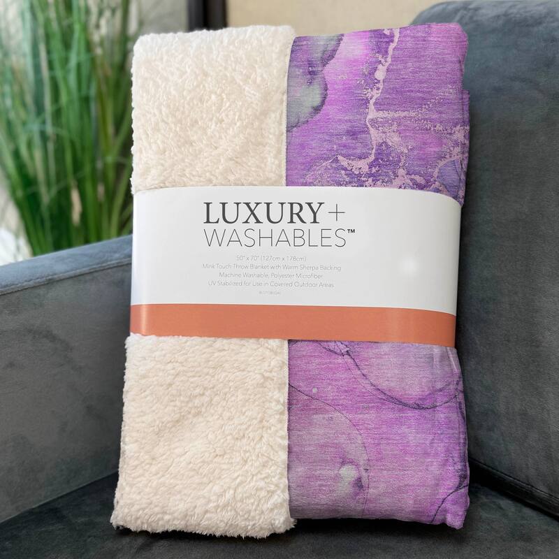 Premium Machine Washable Sherpa Abstract Contemporary Throw Blanket.