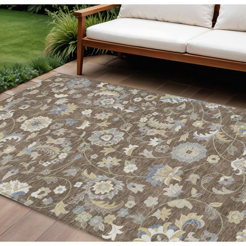 HomeRoots Floral Transitional Rectangle Outdoor Rug - 8' X 10'