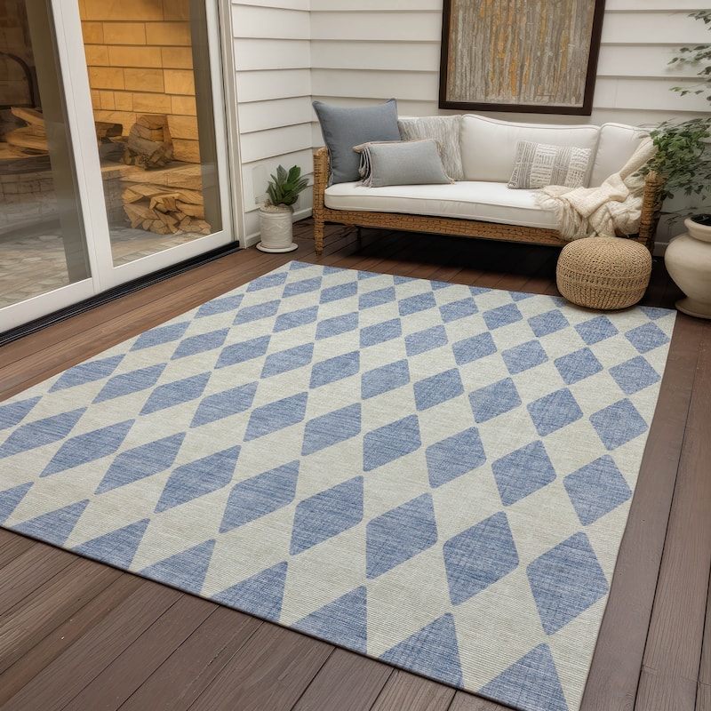 Machine Washable Indoor/ Outdoor Chantille Diamonds Rug