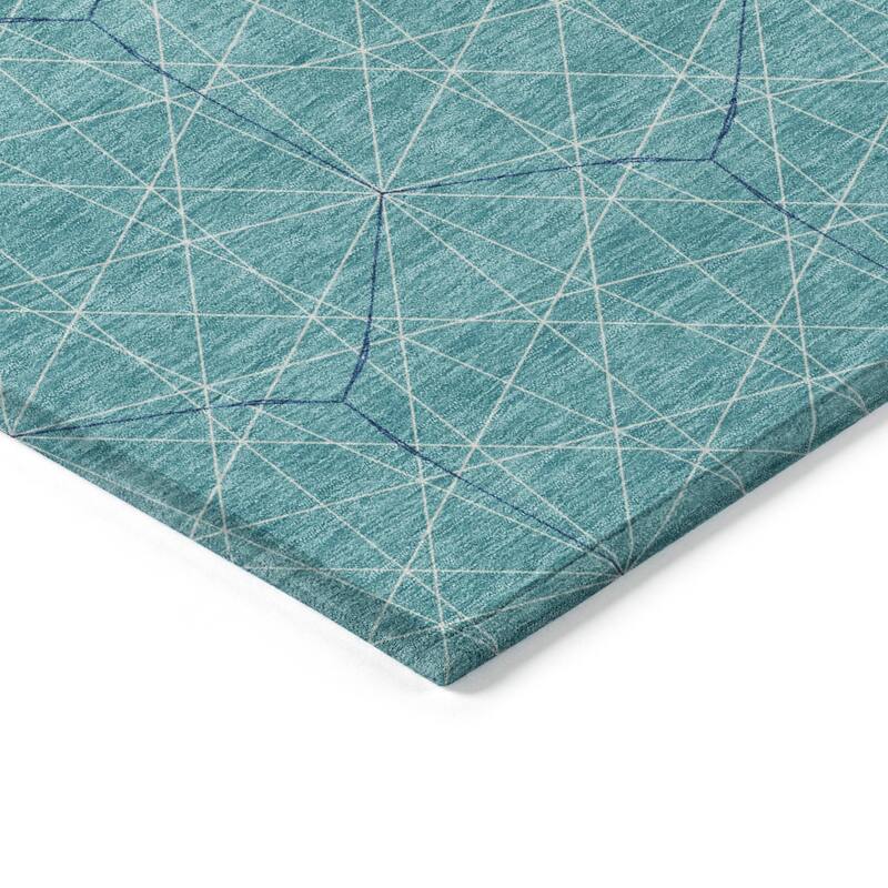 Machine Washable Indoor/ Outdoor Mosaic Geo Chantille Rug