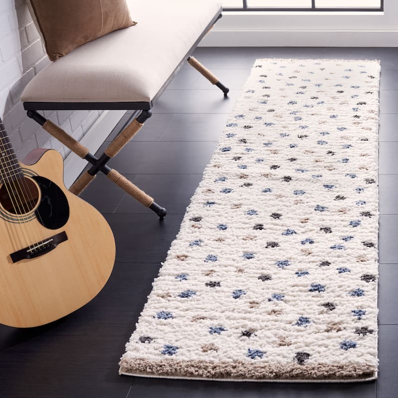 SAFAVIEH, Calico Shag Ruhama Polka Dot 1.6-inch Thick Rug