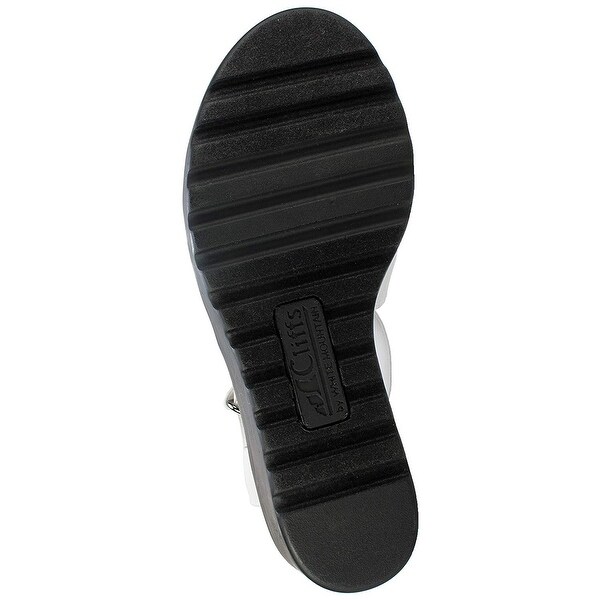 white mountain shoes cliffs