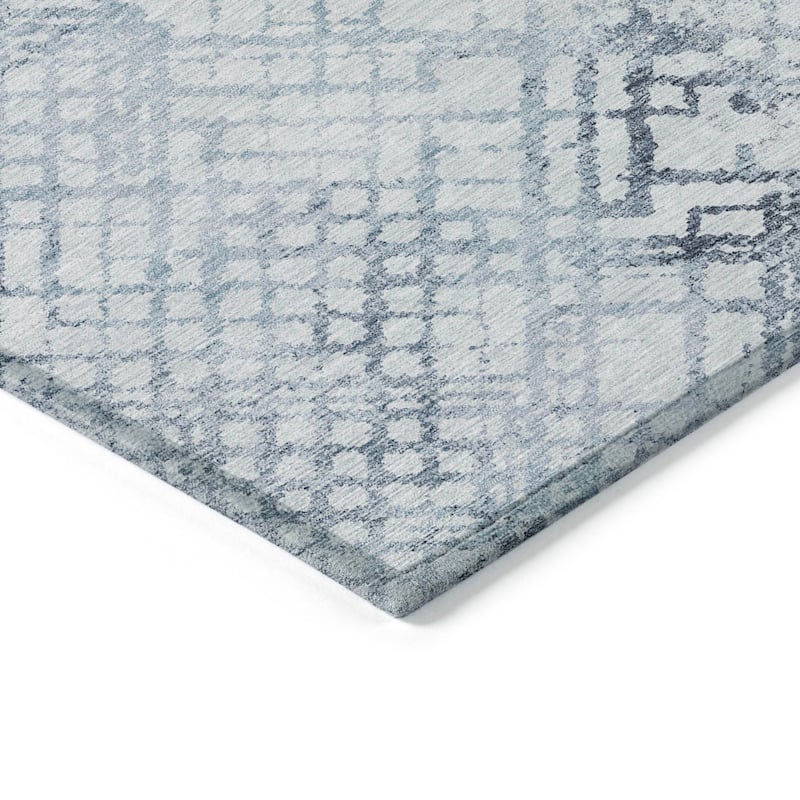 Machine Washable Indoor/ Outdoor Chantille Distressed Trellis Rug