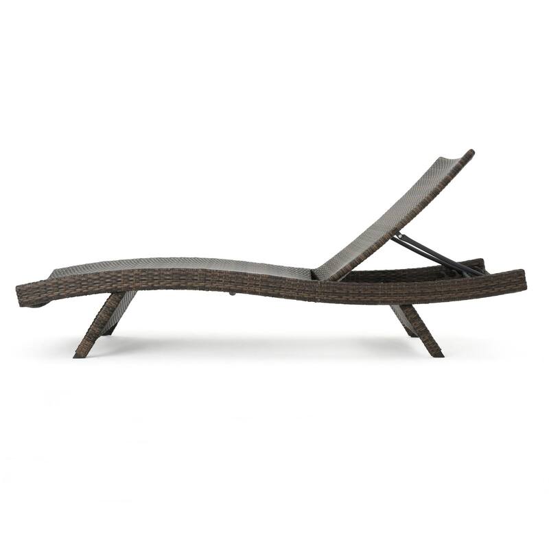 Modern Outdoor Aluminum Frame Wicker Recliner