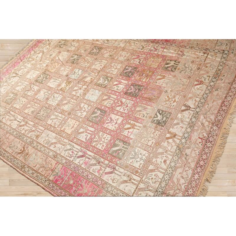 Hand Knotted Beige Authentic Pictorial Soumak Persian Silk Traditional Oriental Area Rug - 6' 8'' x 8' 6''