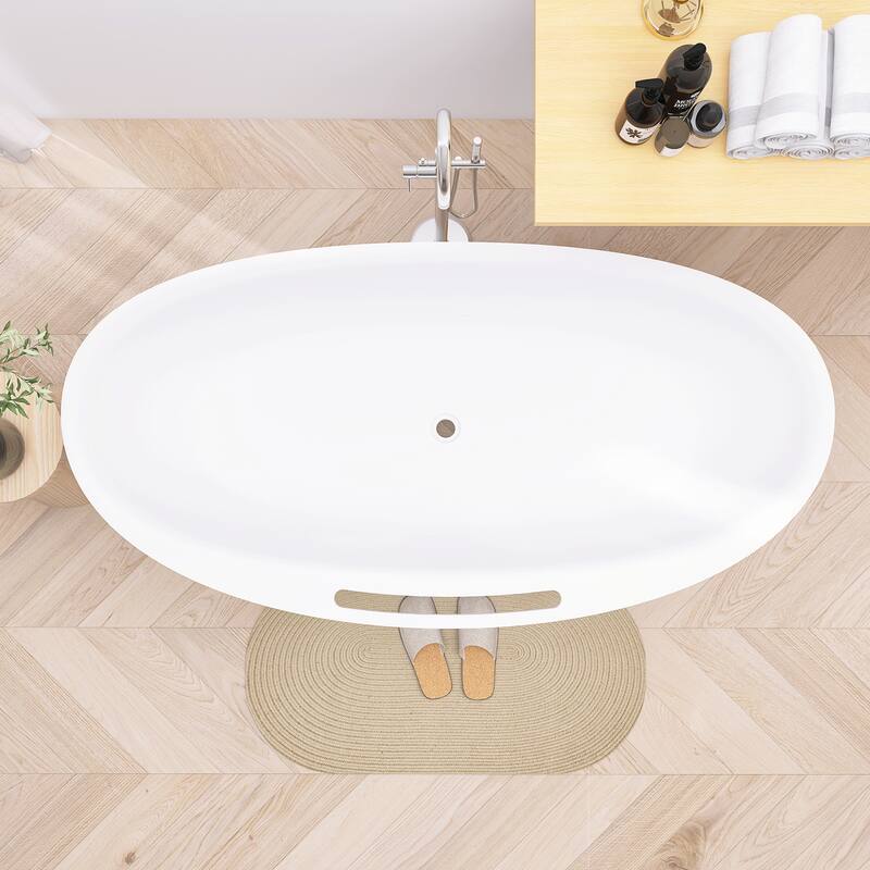 63/67 Inch Stone Resin Solid Surface Freestanding Soaking Bathtub with Center Drain in Matte White