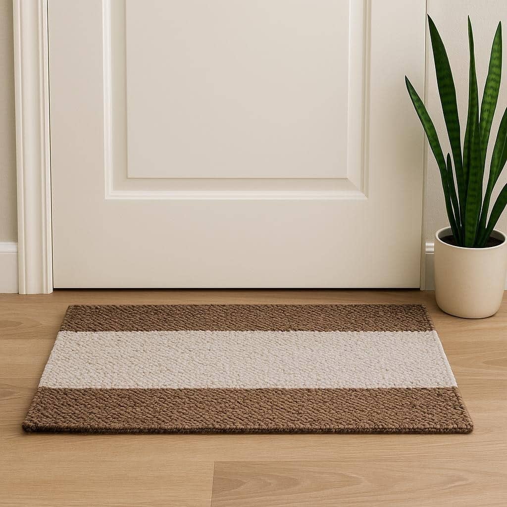 HomeRoots 2' X 3' Brown And Beige Jute Striped Hand Woven Area Rug - 36.00 in. x 24.00 in. x 0.25 in.