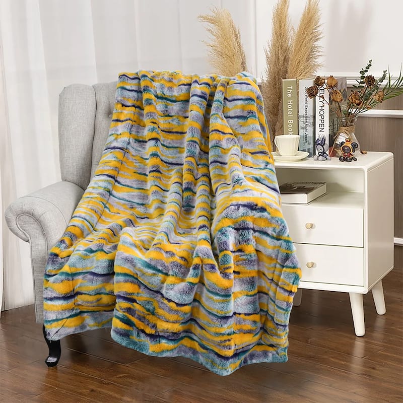Home Soft Things Jacquard Faux Fur Throw - 50" x 60' - Teal