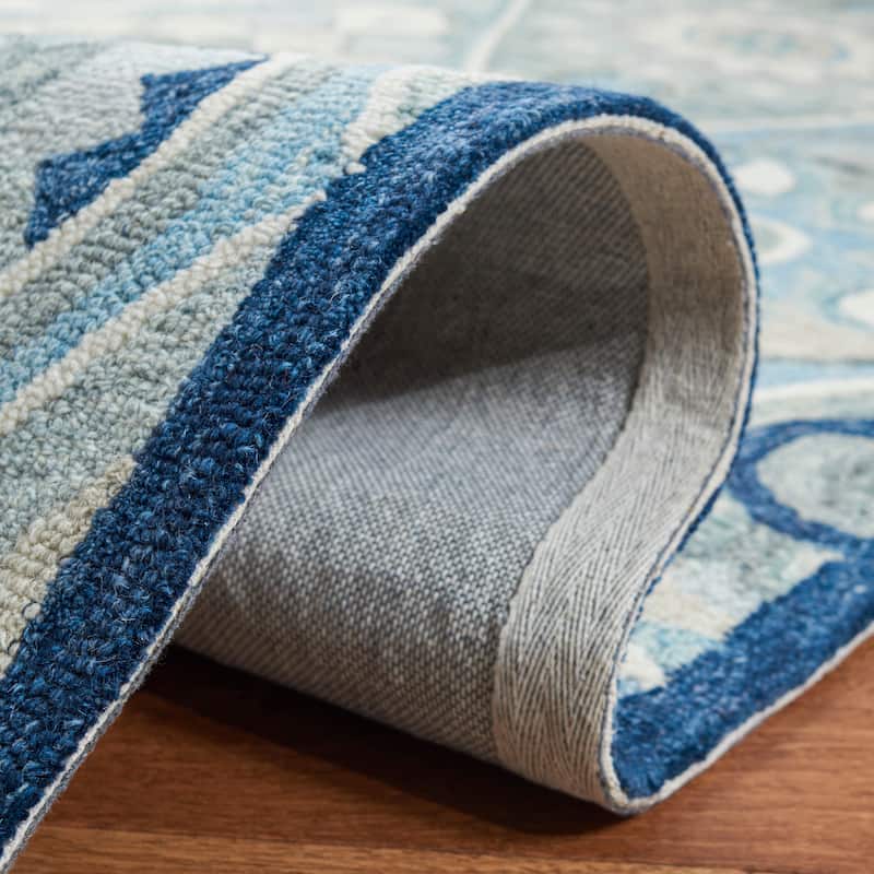 SAFAVIEH Handmade Suzani Cicely Floral Trellis Wool Rug