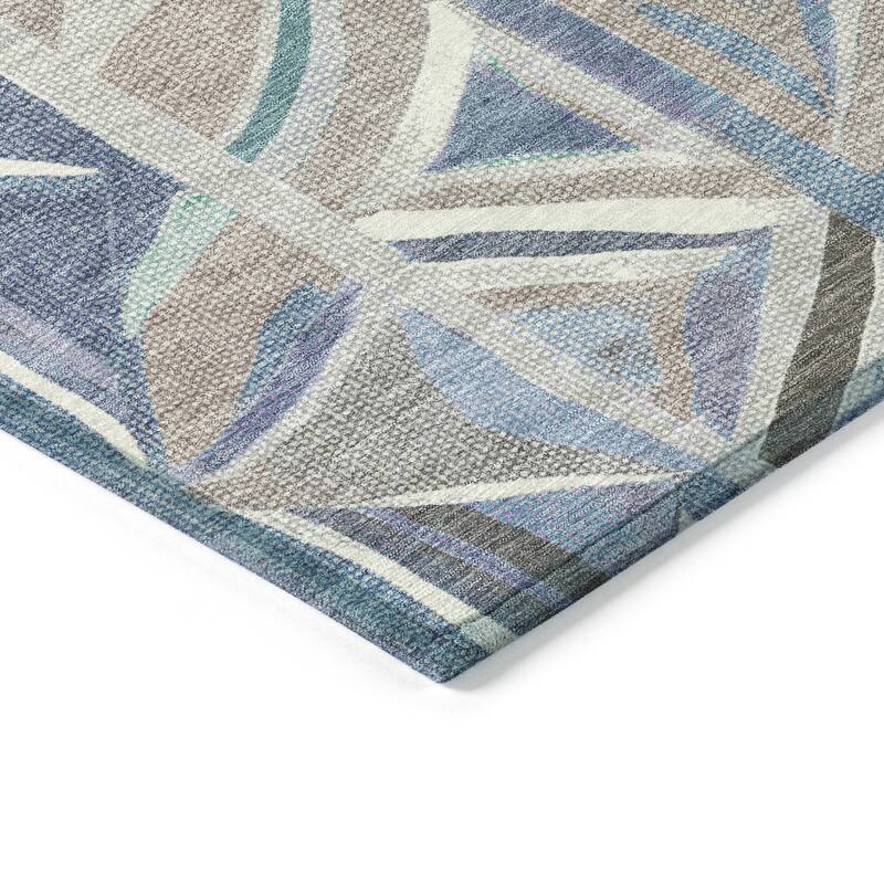 Machine Washable Indoor/ Outdoor Modern Mosaic Chantille Rug