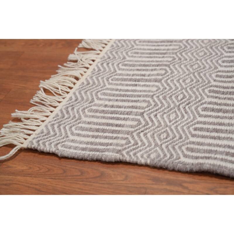 Hand Woven Oriental 100% Wool Carpet Traditional Geometric Beige & Ivories Durrie-Kilim Area Rug - 8' 3'' X 5' 1''