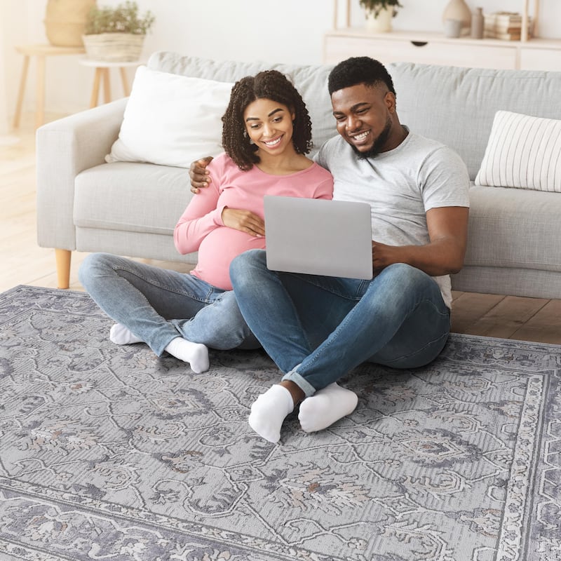 Abstract Area Rug - 5' x 7'