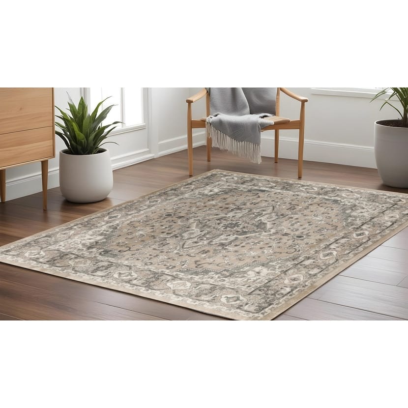 Makoy Power Loomed Distressed Geometric Traditional Area Rug By HomeRoots - 120' X '120' X '0.32