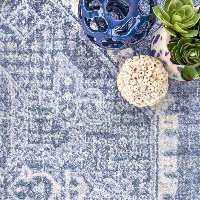 Nuloom Traditional Vintage Medallion Marg Area Rug