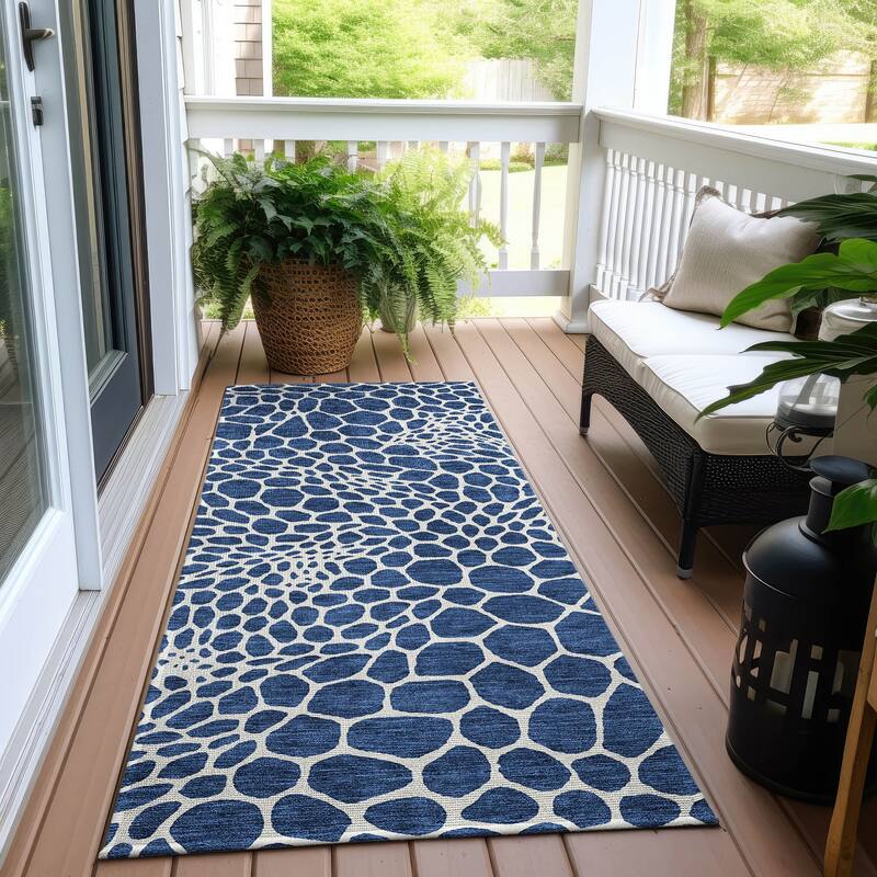 Machine Washable Indoor/ Outdoor Chantille Animal Print Rug - Navy - 2'3" x 7'6"