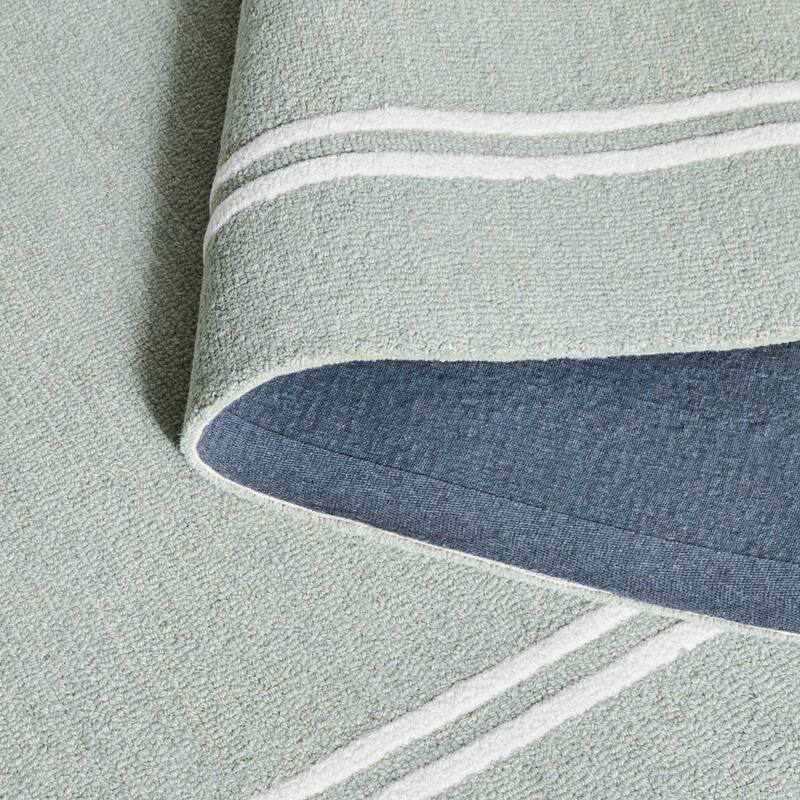 Martha Stewart by SAFAVIEH Handmade Karmila Wool Rug